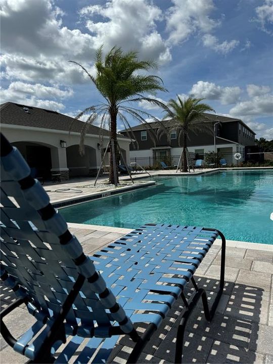 出租: $2,400 (3 贝兹, 2 浴室, 1484 平方英尺)