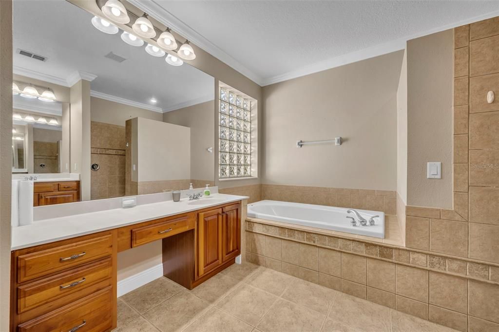 For Sale: $579,000 (3 beds, 3 baths, 3220 Square Feet)