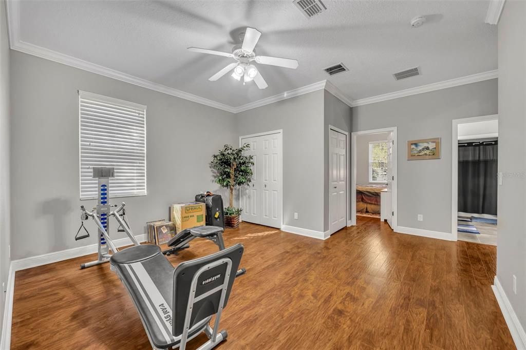 For Sale: $579,000 (3 beds, 3 baths, 3220 Square Feet)