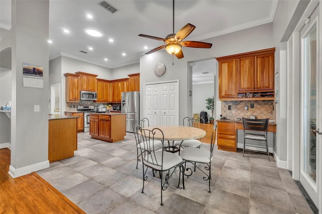 For Sale: $579,000 (3 beds, 3 baths, 3220 Square Feet)