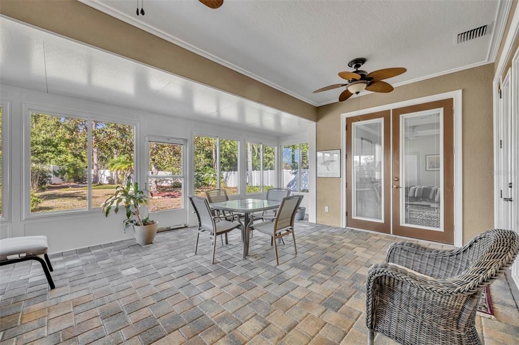 For Sale: $579,000 (3 beds, 3 baths, 3220 Square Feet)