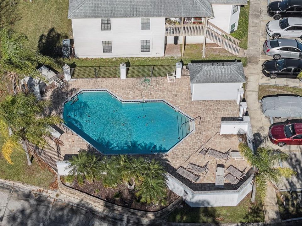 For Rent: $1,900 (3 beds, 2 baths, 1250 Square Feet)