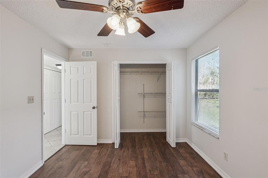 For Rent: $1,900 (3 beds, 2 baths, 1250 Square Feet)