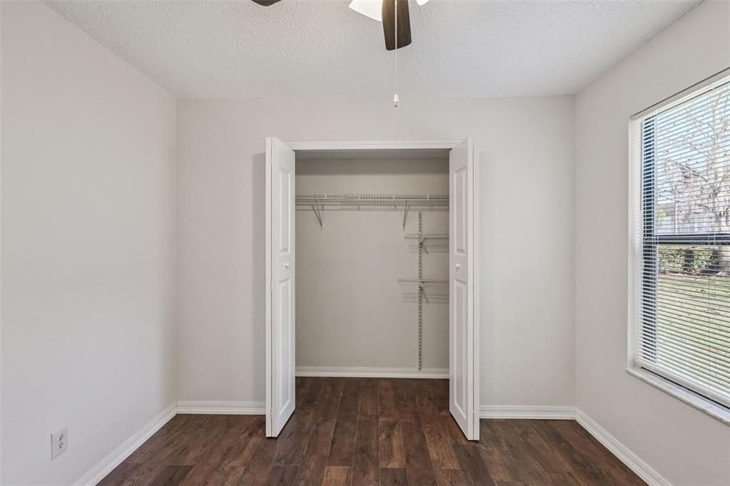 For Rent: $1,900 (3 beds, 2 baths, 1250 Square Feet)