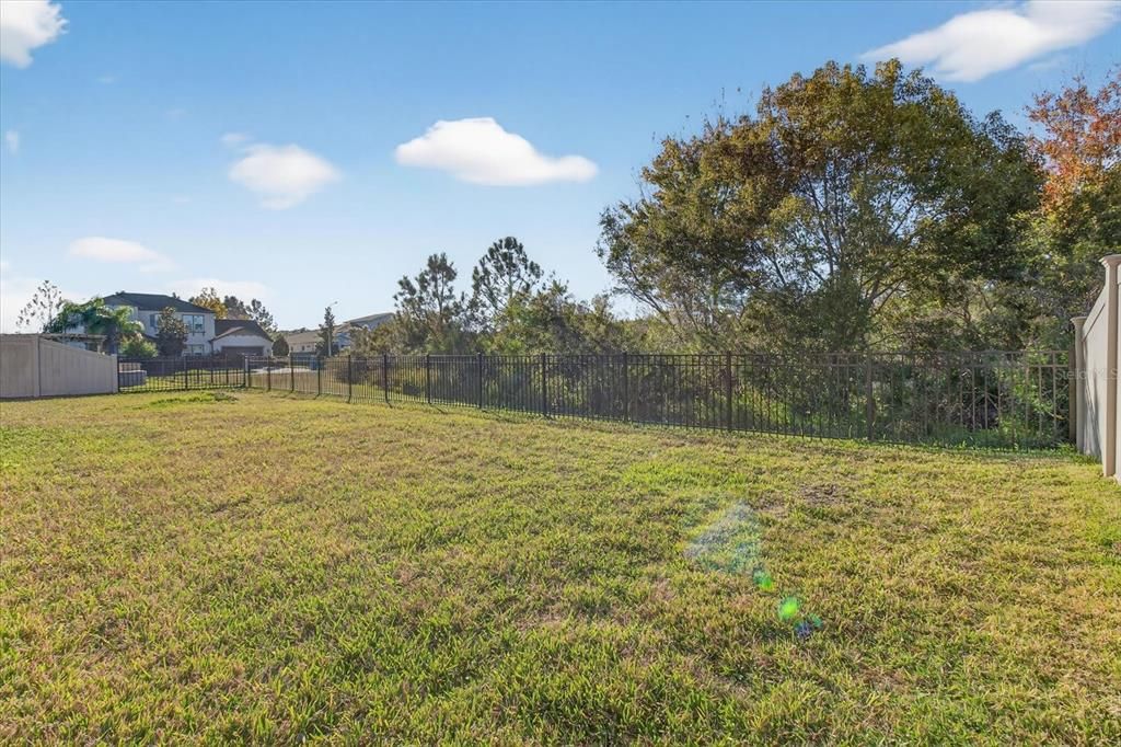 For Sale: $800,000 (5 beds, 4 baths, 4439 Square Feet)