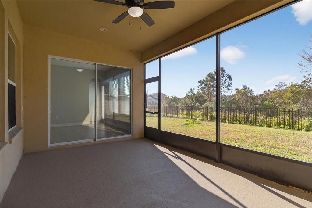 For Sale: $800,000 (5 beds, 4 baths, 4439 Square Feet)