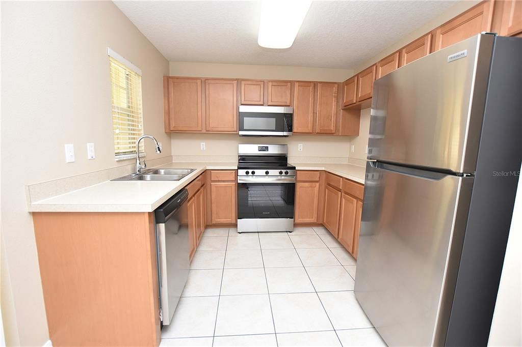 На продажу: $209,000 (2 спален, 2 ванн, 1496 Квадратных фут)