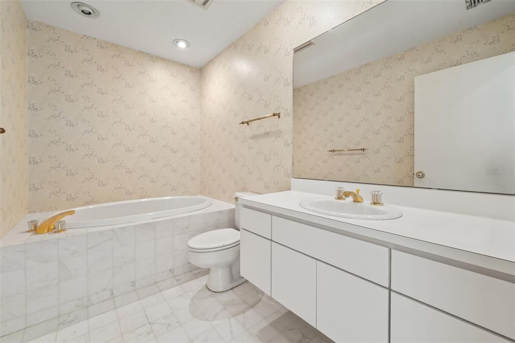 待售: $440,000 (3 贝兹, 3 浴室, 3123 平方英尺)