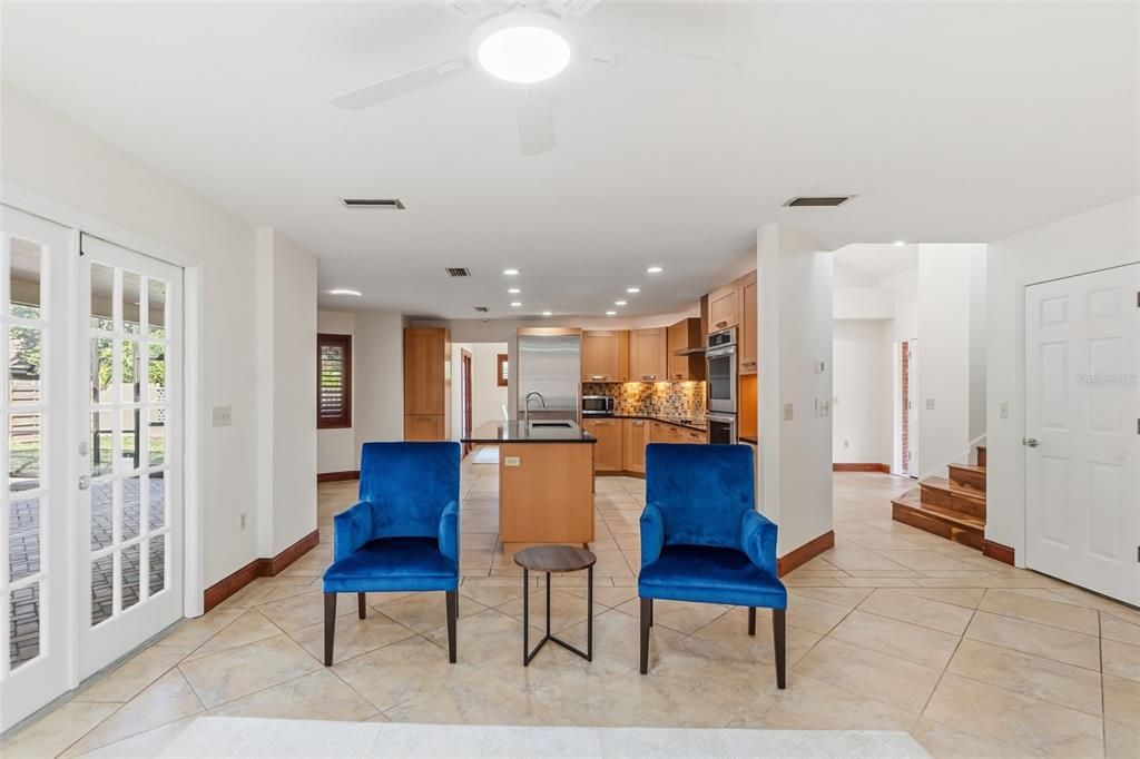 For Sale: $1,195,000 (3 beds, 2 baths, 2558 Square Feet)