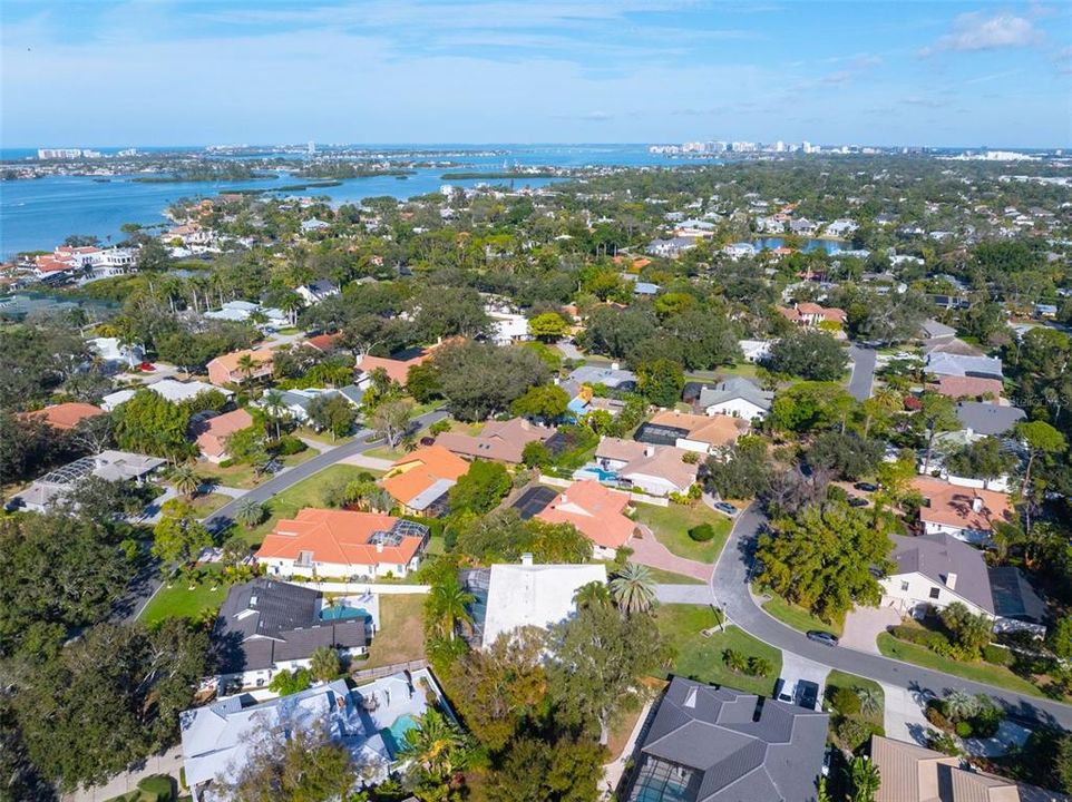 For Sale: $1,195,000 (3 beds, 2 baths, 2558 Square Feet)