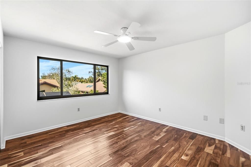 For Sale: $1,195,000 (3 beds, 2 baths, 2558 Square Feet)