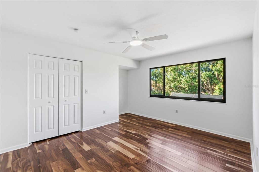 For Sale: $1,195,000 (3 beds, 2 baths, 2558 Square Feet)