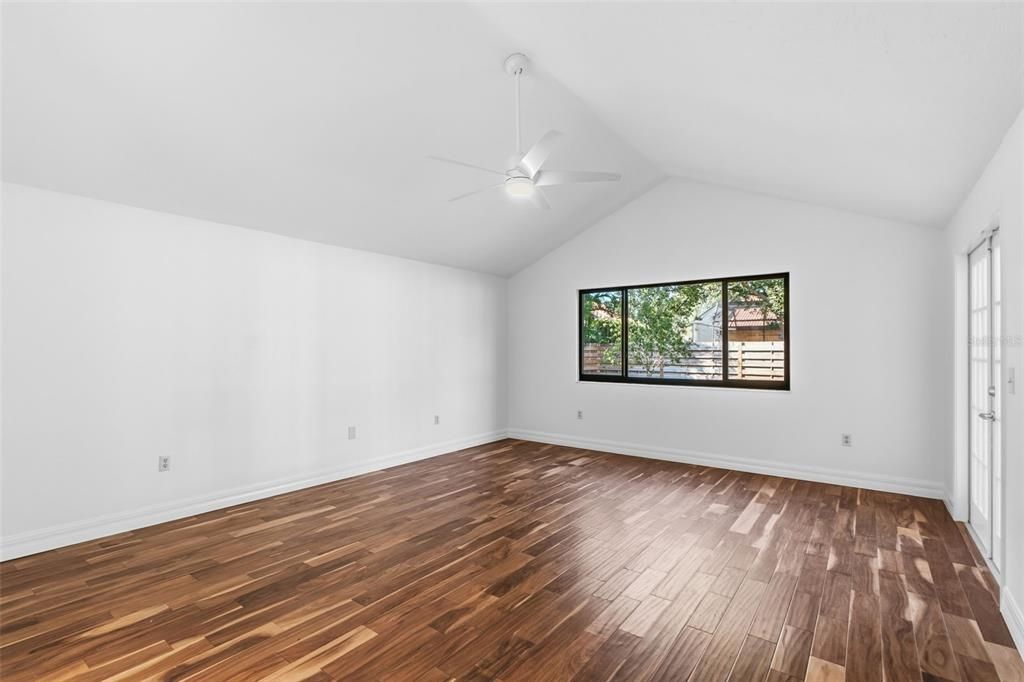 For Sale: $1,195,000 (3 beds, 2 baths, 2558 Square Feet)