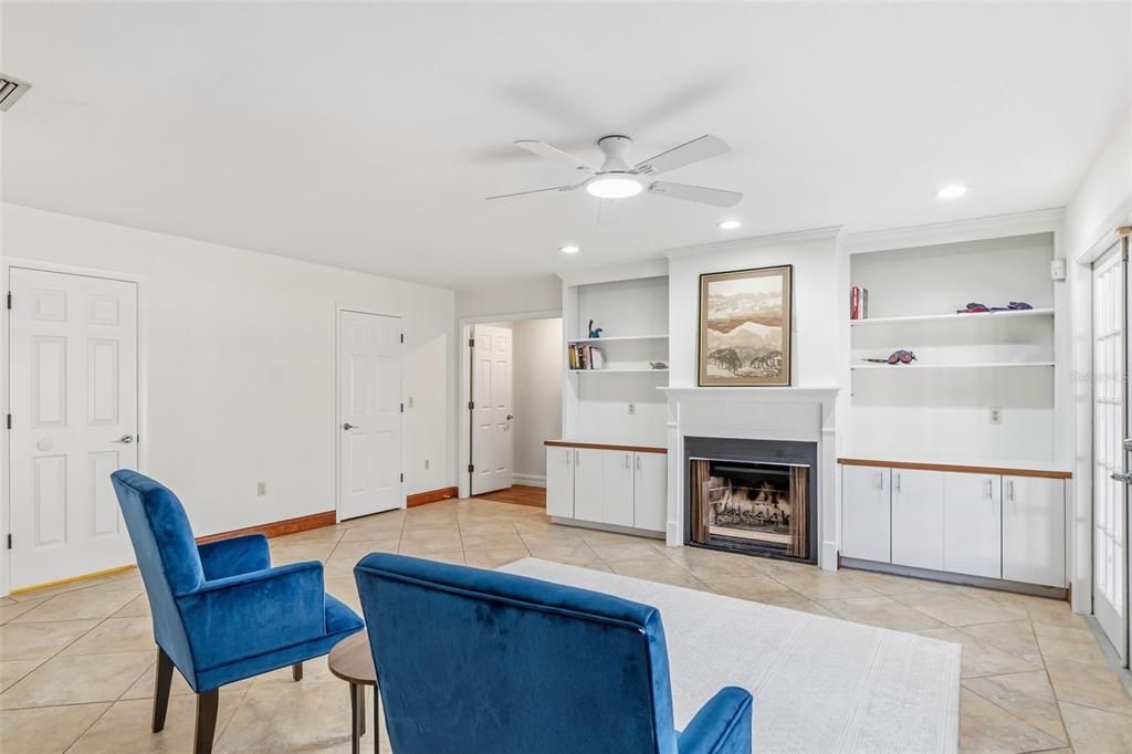 For Sale: $1,195,000 (3 beds, 2 baths, 2558 Square Feet)