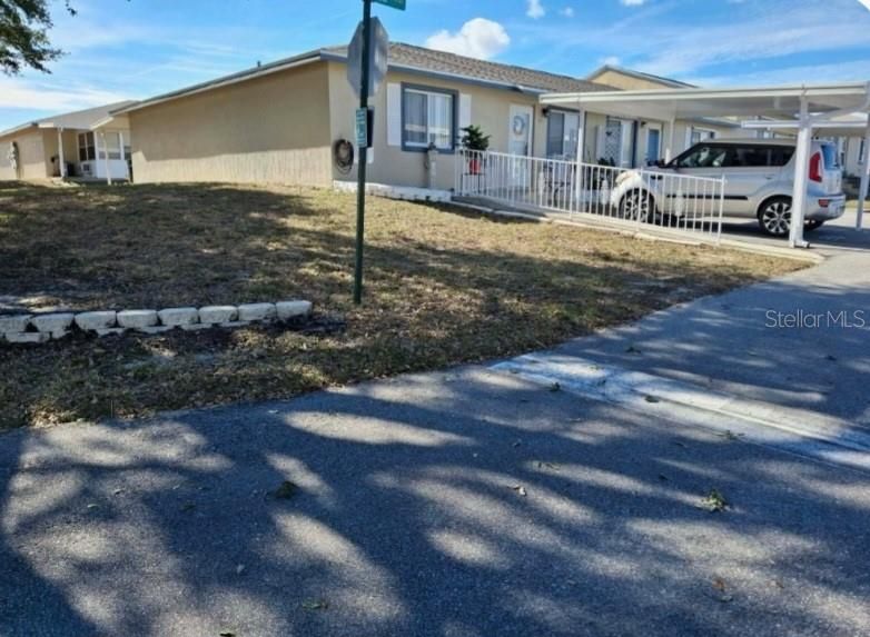 Active With Contract: $135,000 (2 beds, 2 baths, 1073 Square Feet)