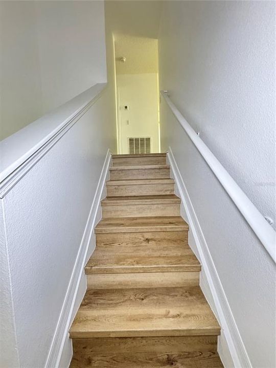 На продажу: $365,990 (5 спален, 3 ванн, 2362 Квадратных фут)