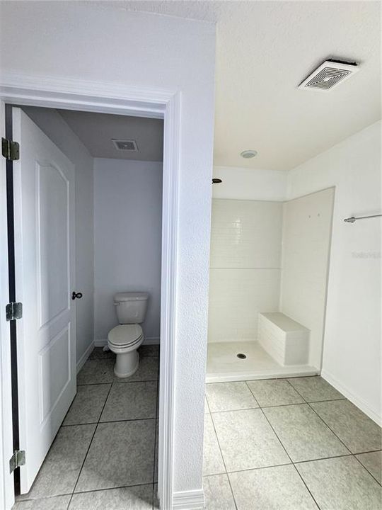 На продажу: $365,990 (5 спален, 3 ванн, 2362 Квадратных фут)