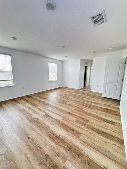 На продажу: $365,990 (5 спален, 3 ванн, 2362 Квадратных фут)