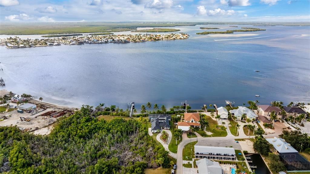 待售: $2,700,000 (4 贝兹, 4 浴室, 4021 平方英尺)