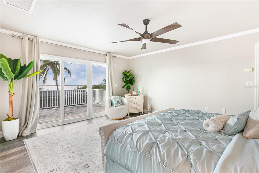 待售: $2,700,000 (4 贝兹, 4 浴室, 4021 平方英尺)