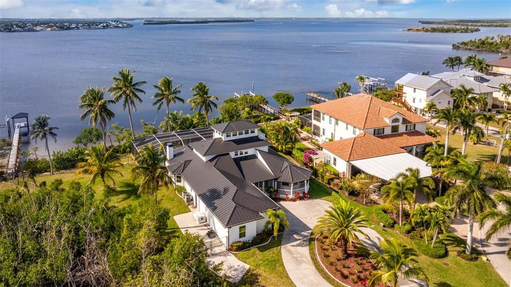 待售: $2,700,000 (4 贝兹, 4 浴室, 4021 平方英尺)