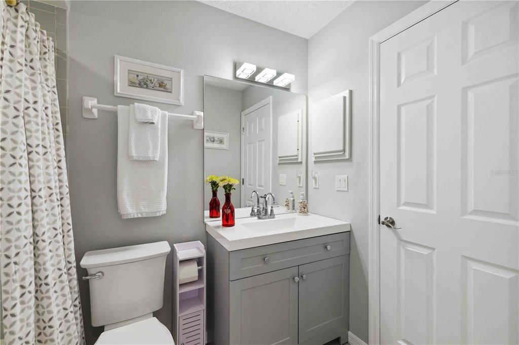 En Venta: $274,995 (2 camas, 2 baños, 1072 Pies cuadrados)