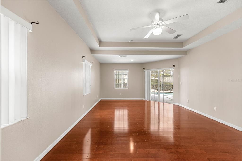 For Sale: $369,000 (3 beds, 2 baths, 2150 Square Feet)