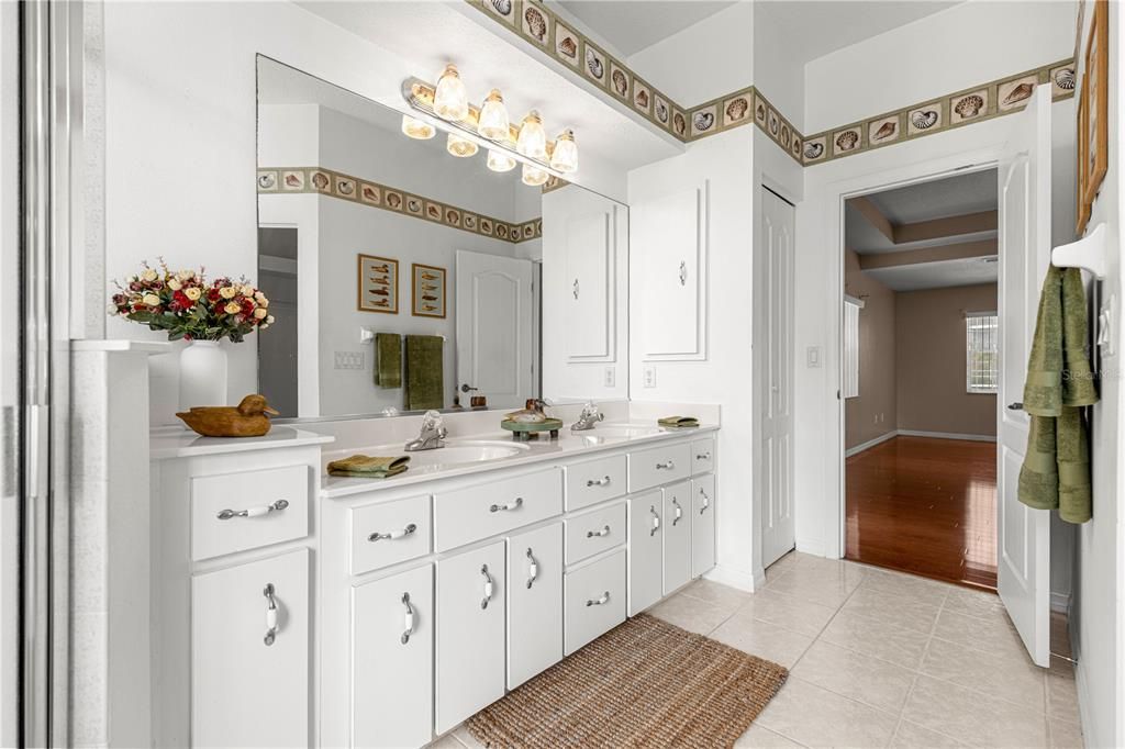 For Sale: $369,000 (3 beds, 2 baths, 2150 Square Feet)