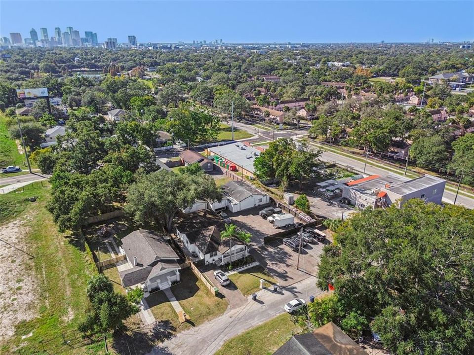 En Venta: $450,000 (3 camas, 2 baños, 1104 Pies cuadrados)