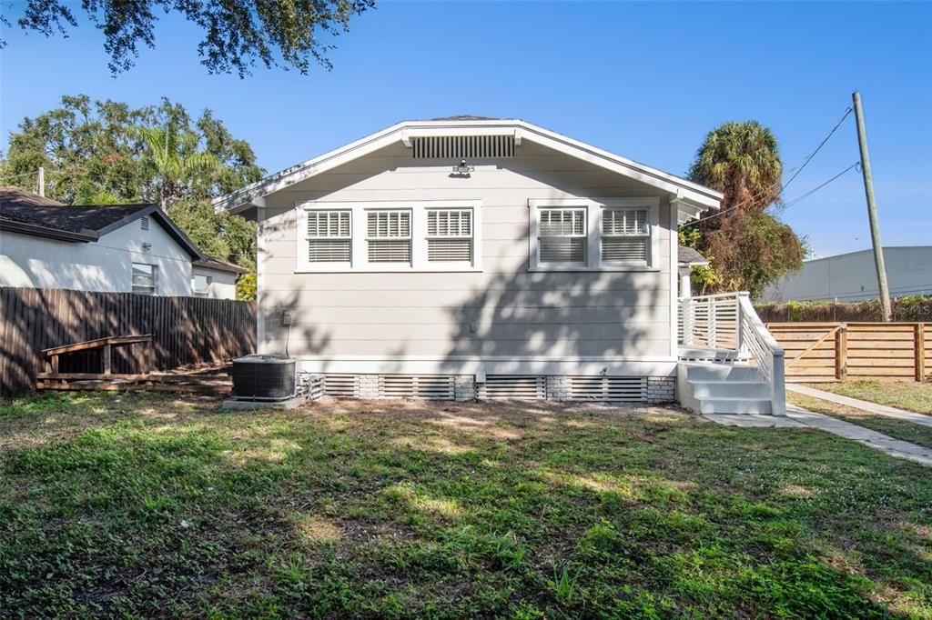 En Venta: $450,000 (3 camas, 2 baños, 1104 Pies cuadrados)