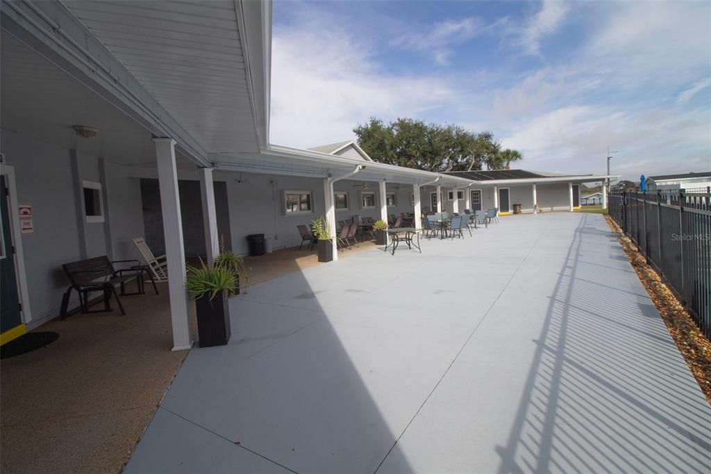 Active With Contract: $215,000 (3 beds, 2 baths, 1620 Square Feet)