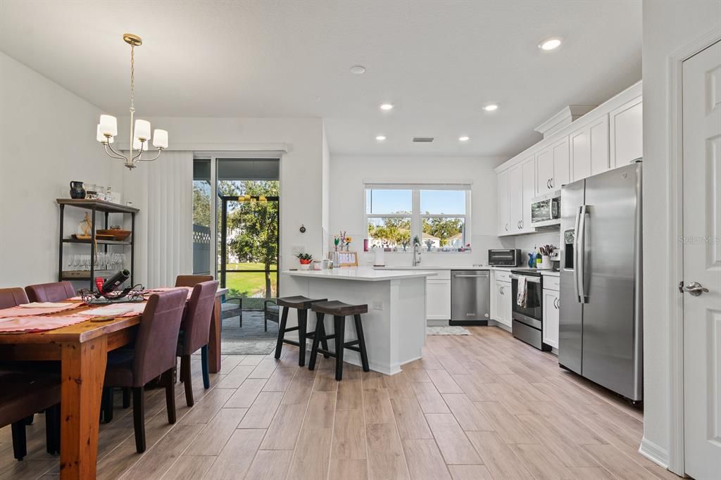 待售: $395,000 (3 贝兹, 2 浴室, 1910 平方英尺)