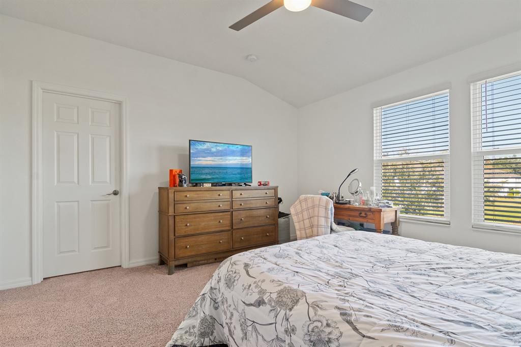 待售: $395,000 (3 贝兹, 2 浴室, 1910 平方英尺)