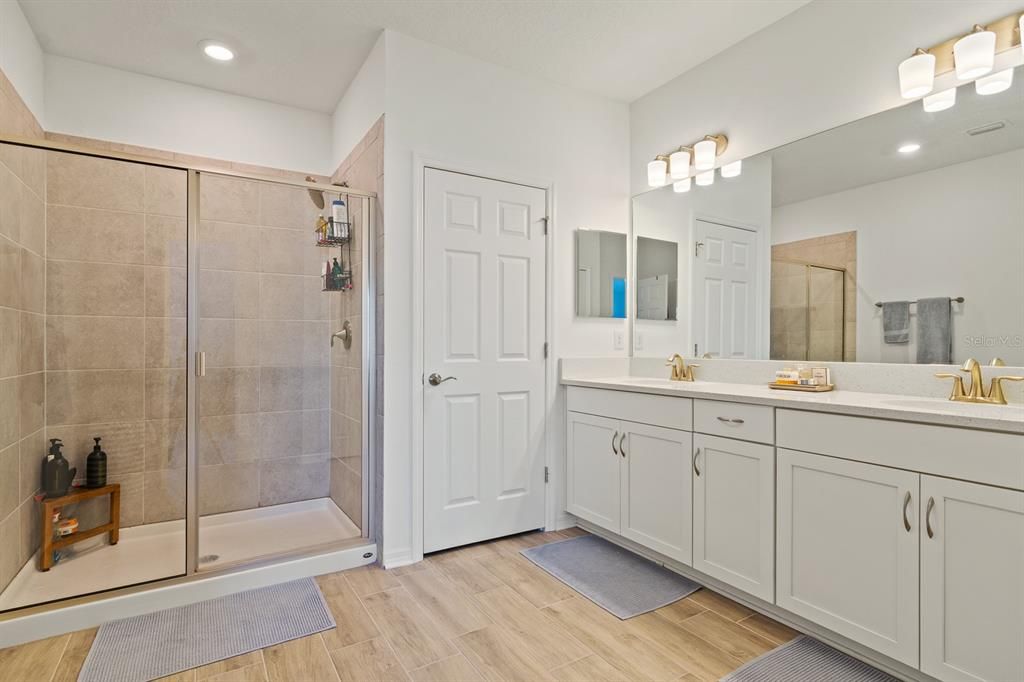 待售: $395,000 (3 贝兹, 2 浴室, 1910 平方英尺)