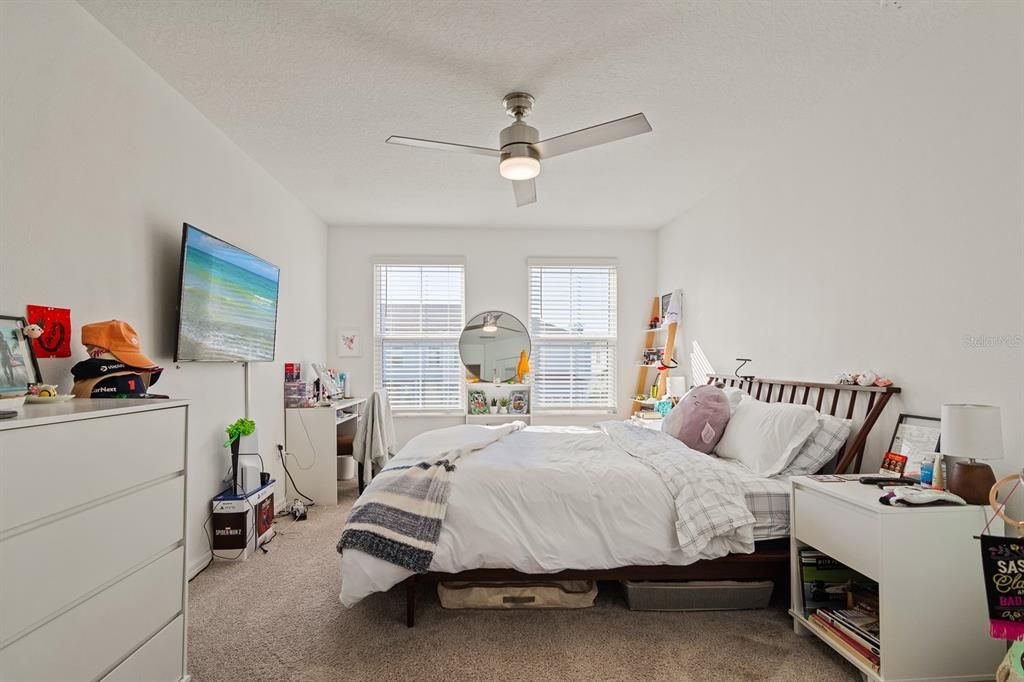 待售: $395,000 (3 贝兹, 2 浴室, 1910 平方英尺)