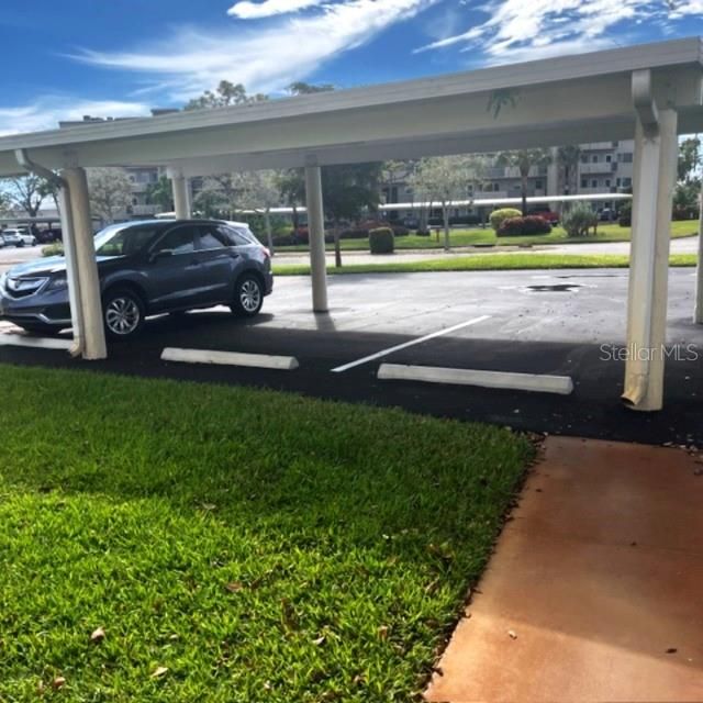 For Sale: $255,900 (2 beds, 2 baths, 1008 Square Feet)