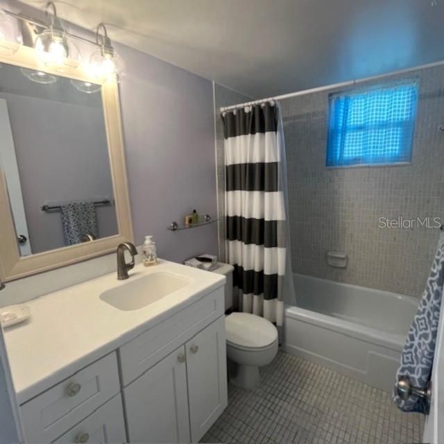 For Sale: $255,900 (2 beds, 2 baths, 1008 Square Feet)