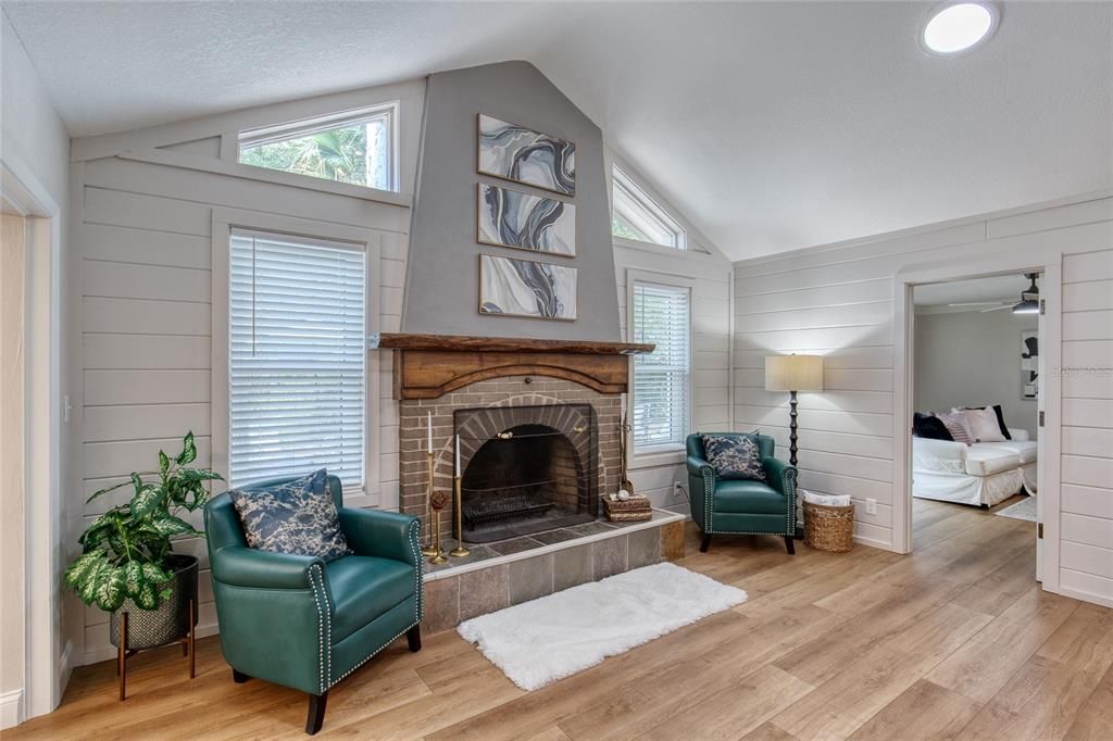 For Sale: $649,999 (4 beds, 2 baths, 2803 Square Feet)