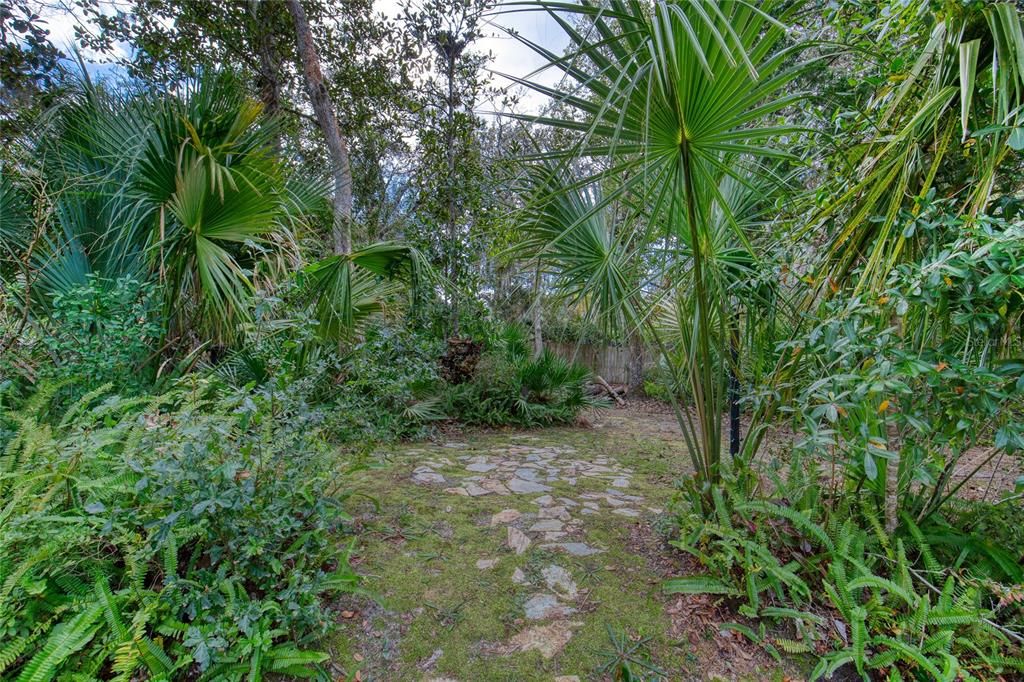 For Sale: $649,999 (4 beds, 2 baths, 2803 Square Feet)