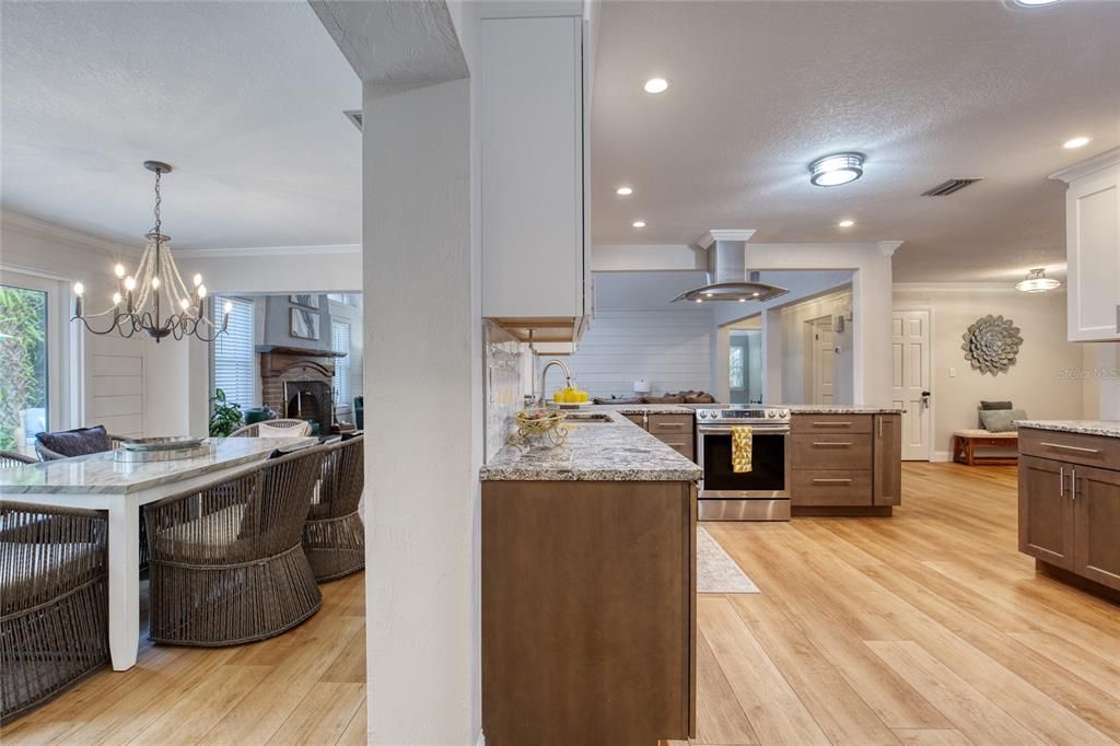 For Sale: $649,999 (4 beds, 2 baths, 2803 Square Feet)