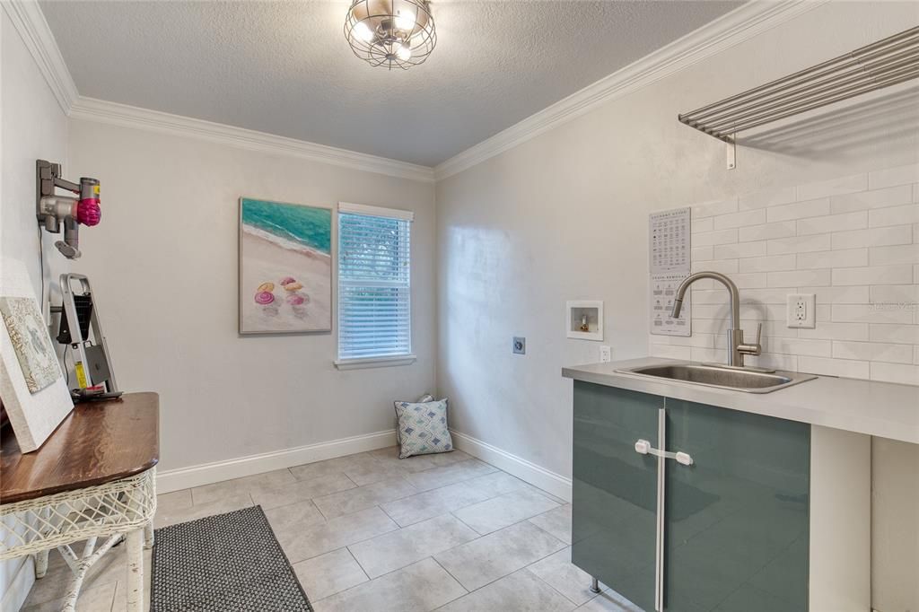 For Sale: $649,999 (4 beds, 2 baths, 2803 Square Feet)