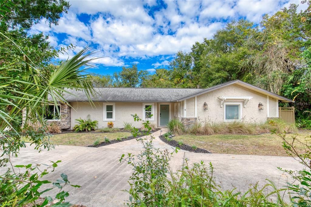 For Sale: $649,999 (4 beds, 2 baths, 2803 Square Feet)