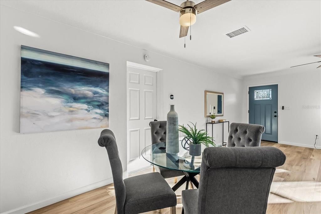 En Venta: $499,900 (2 camas, 2 baños, 1190 Pies cuadrados)