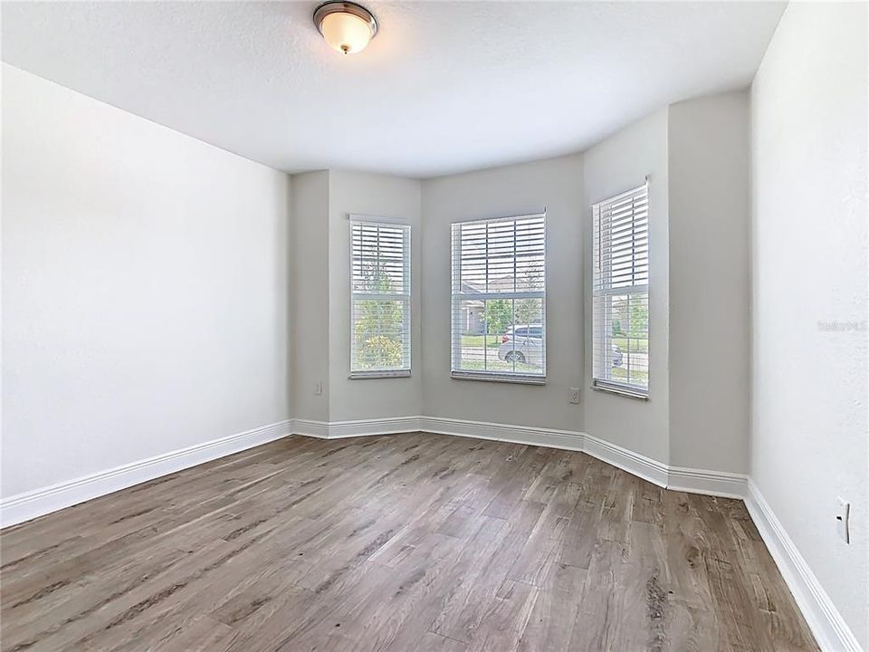 For Rent: $2,190 (3 beds, 2 baths, 1521 Square Feet)