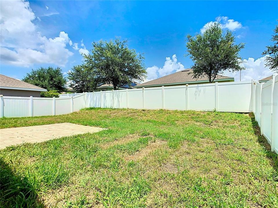 For Rent: $2,190 (3 beds, 2 baths, 1521 Square Feet)