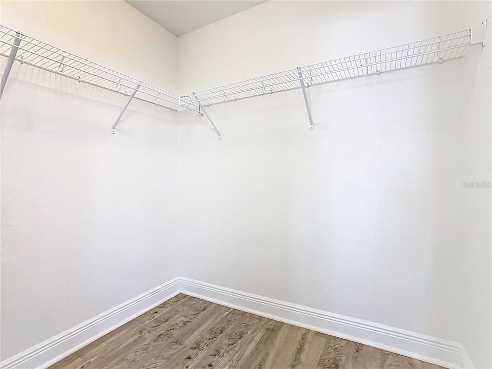 For Rent: $2,190 (3 beds, 2 baths, 1521 Square Feet)