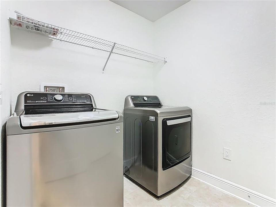 For Rent: $2,190 (3 beds, 2 baths, 1521 Square Feet)