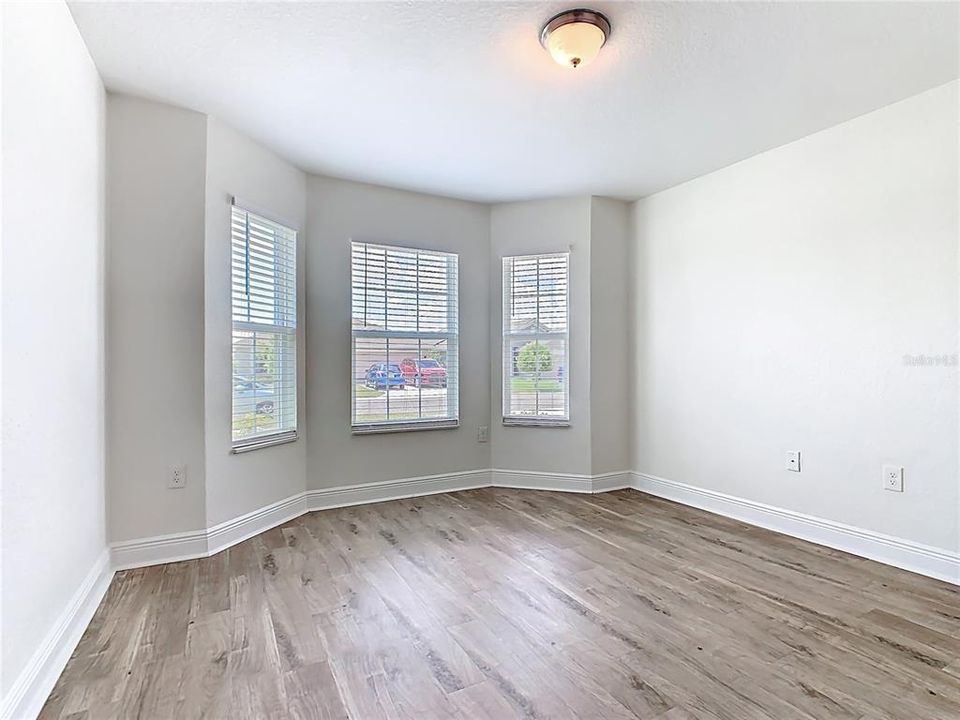 For Rent: $2,190 (3 beds, 2 baths, 1521 Square Feet)