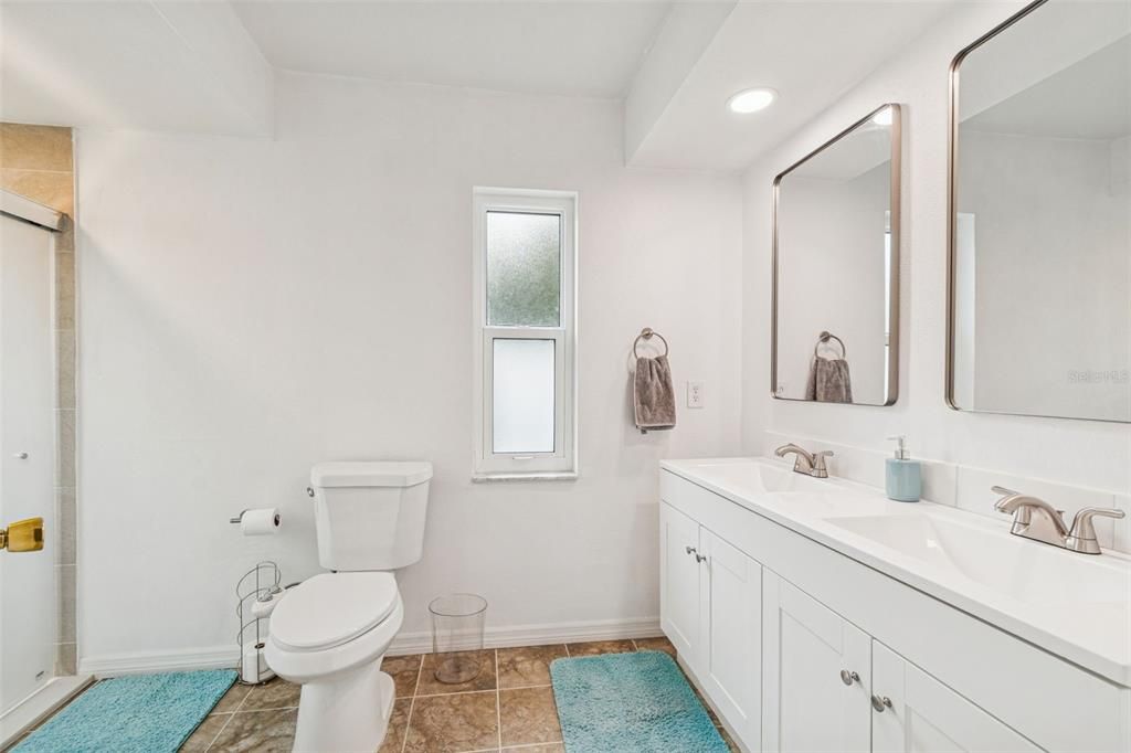 For Sale: $409,000 (3 beds, 2 baths, 1880 Square Feet)