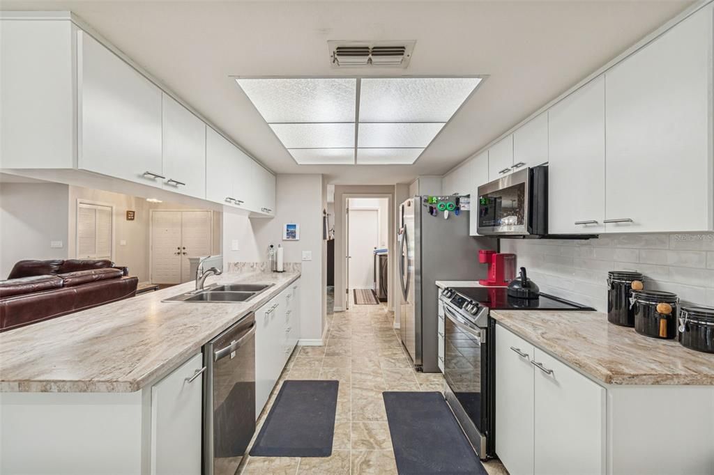 For Sale: $409,000 (3 beds, 2 baths, 1880 Square Feet)